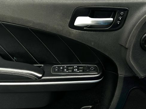 Used 2016 Dodge Charger R/T image 23