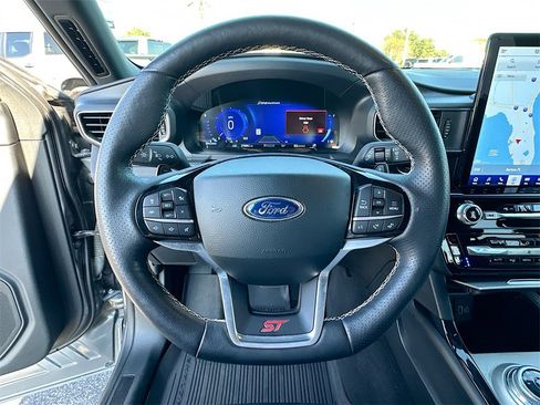 Used 2023 Ford Explorer ST w/ Equipment Group 401A image 11
