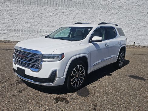 Used 2023 GMC Acadia Denali AWD/4WD image 3