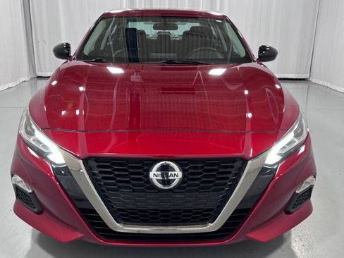 Used 2019 Nissan Altima 2.5 SR AWD/4WD image 2