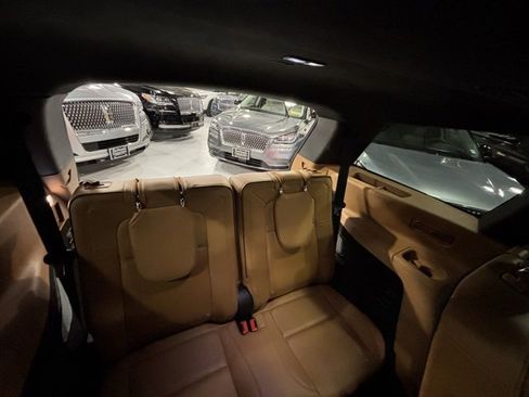 Used 2022 Lincoln Aviator Black Label w/ Dynamic Handling Package image 25