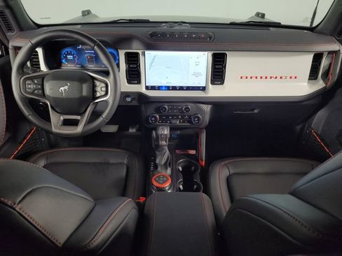 Used 2025 Ford Bronco Stroppe Edition AWD/4WD image 25