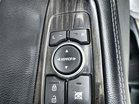 Used 2020 Kia Sorento LX image 13