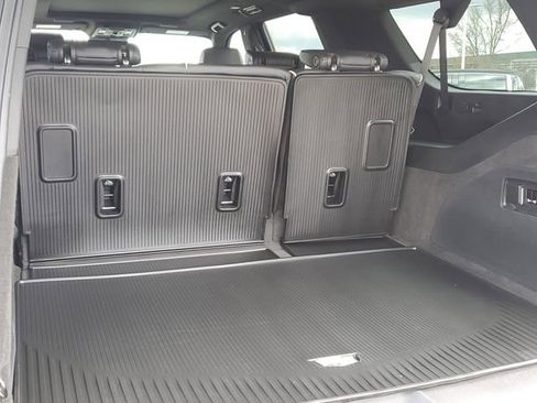 Certified 2024 Cadillac Escalade ESV Premium Luxury w/ LPO, Floor Liner Package AWD/4WD image 32