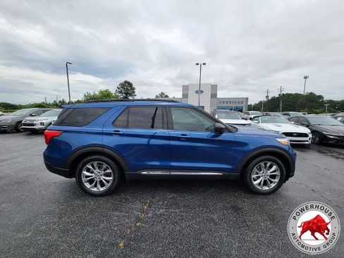 Certified 2021 Ford Explorer XLT w/ Equipment Group 202A RWD image 6