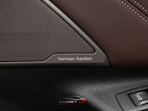 Used 2021 BMW M550i xDrive w/ Premium Package image 44