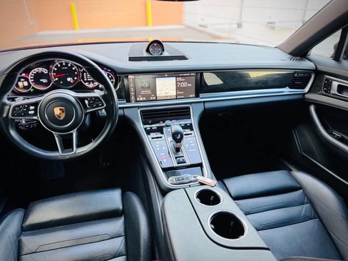 Used 2017 Porsche Panamera 4S image 16