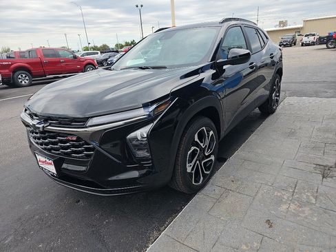 New 2026 Chevrolet Trax RS w/ Driver Confidence Package FWD image 7