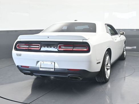 Used 2018 Dodge Challenger R/T image 5