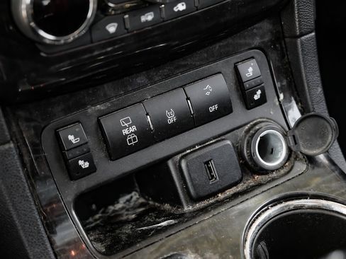 Used 2017 Buick Enclave Leather image 34