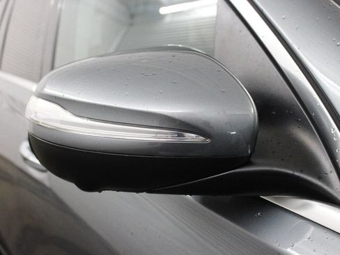 Used 2023 Mercedes-Benz GLS 450 4MATIC image 13