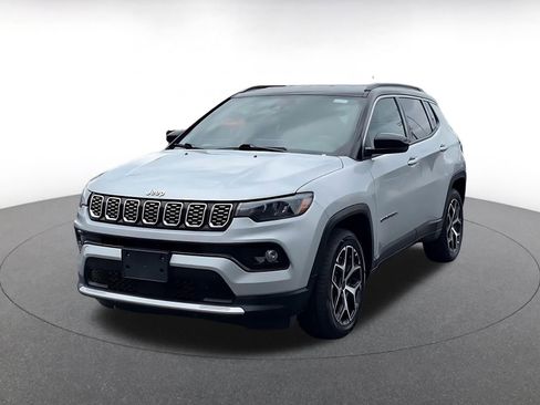 Used 2025 Jeep Compass Limited image 7