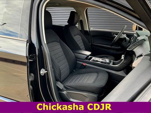 Used 2023 Ford Edge SE w/ Black Appearance Package image 27