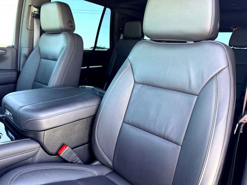 Used 2025 Chevrolet Tahoe Z71 w/ Z71 Off-Road Package image 13