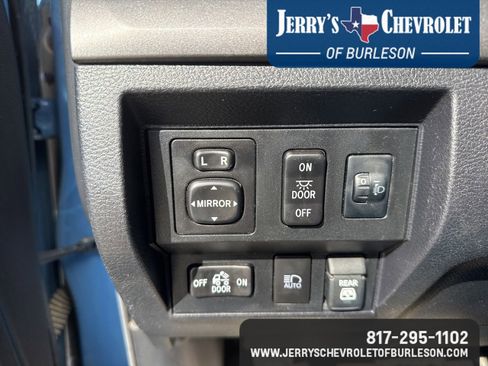 Used 2021 Toyota Tundra SR5 w/ SR5 Leather Package image 15