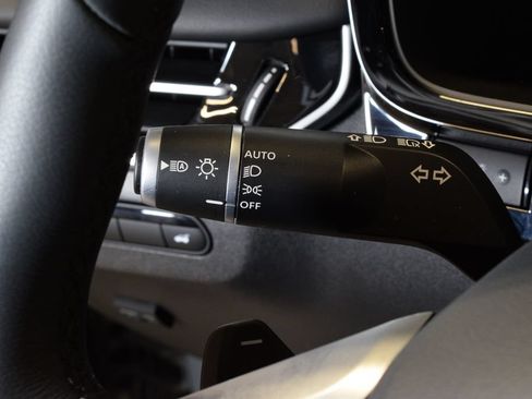 Used 2026 INFINITI QX60 Luxe w/ Family Package AWD/4WD image 18