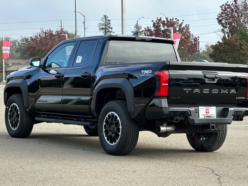 New 2025 Toyota Tacoma TRD Off-Road image 6