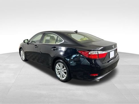 Used 2014 Lexus ES 350 w/ Premium Package FWD image 4
