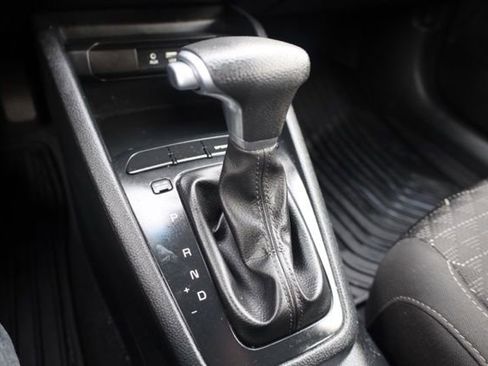 Used 2020 Kia Rio S image 3