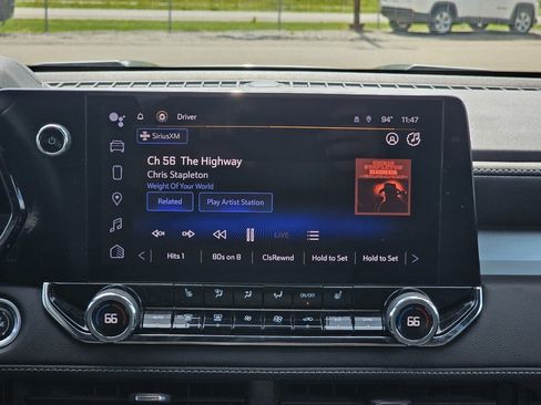 Used 2023 Chevrolet Colorado LT w/ LT Convenience Package II image 34