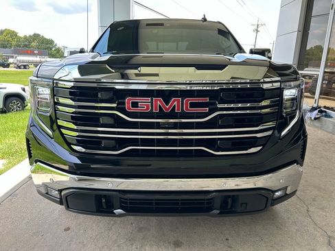 Used 2026 GMC Sierra 1500 SLT AWD/4WD image 3