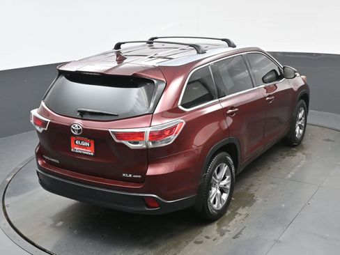 Used 2015 Toyota Highlander XLE image 40