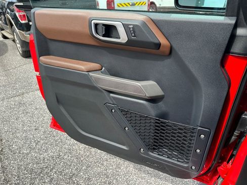 Used 2023 Ford Bronco Outer Banks image 21