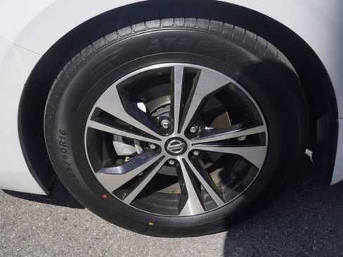 Used 2021 Nissan Sentra SV w/ Trunk Package FWD image 7