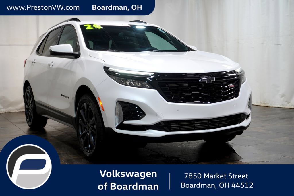 Used 2024 Chevrolet Equinox RS FWD image 1