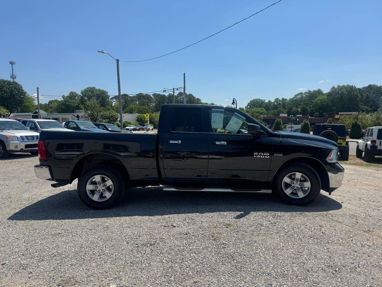 Used 2017 RAM 1500 Classic SLT RWD image 4