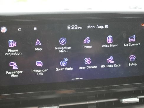 Used 2024 Kia Carnival EX FWD image 5