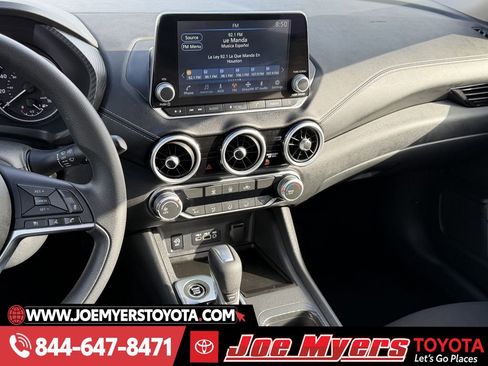 Used 2025 Nissan Sentra SV image 16