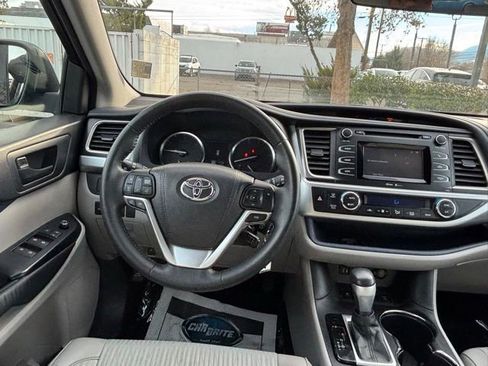 Used 2015 Toyota Highlander Plus image 21