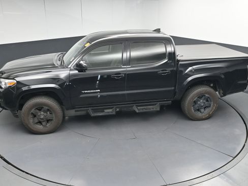 Used 2019 Toyota Tacoma SR5 image 38