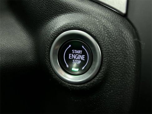 Used 2021 GMC Sierra 1500 Elevation w/ Preferred Package image 17