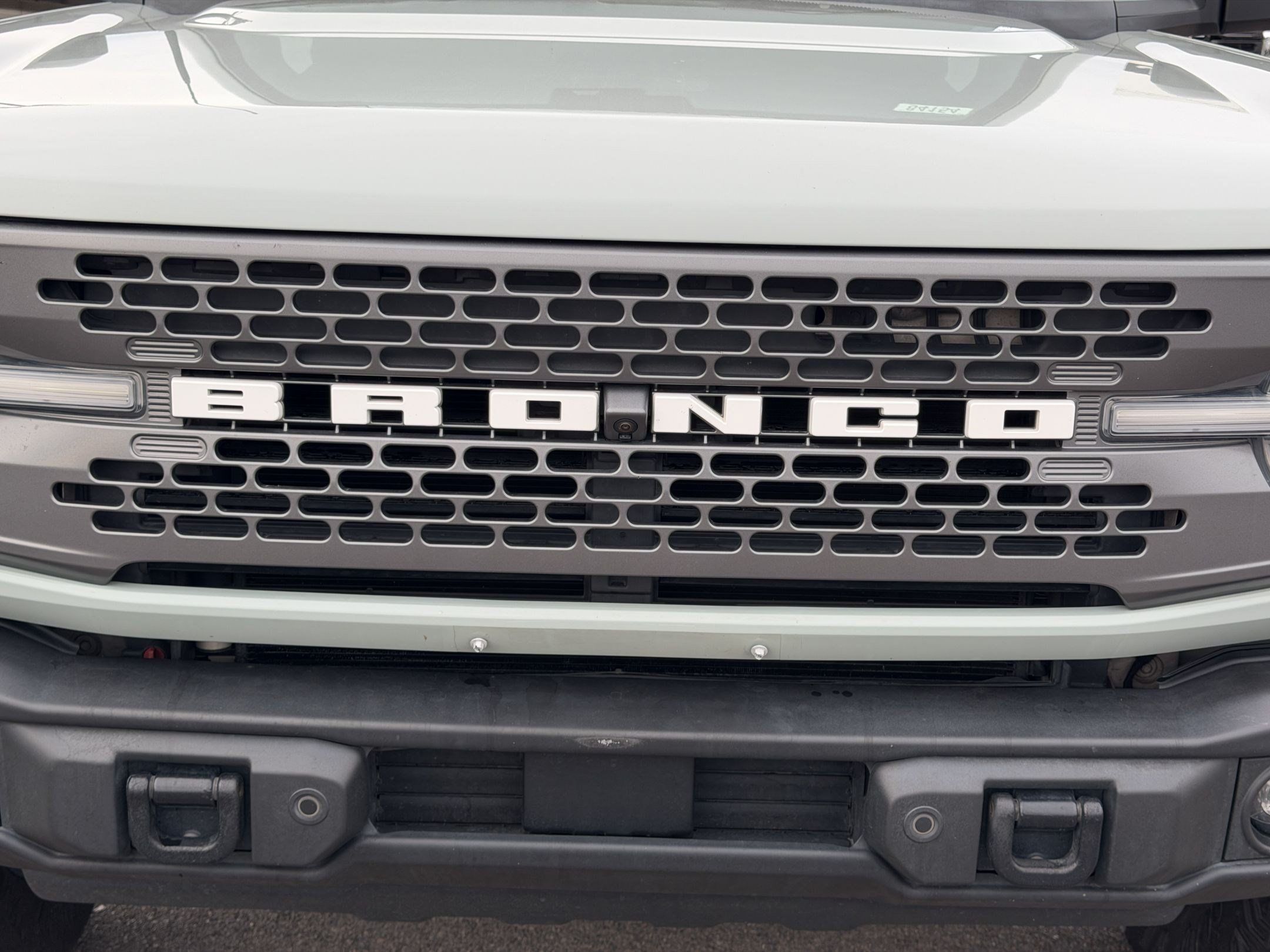 Used 2023 Ford Bronco Badlands w/ Sasquatch Package AWD/4WD image 9