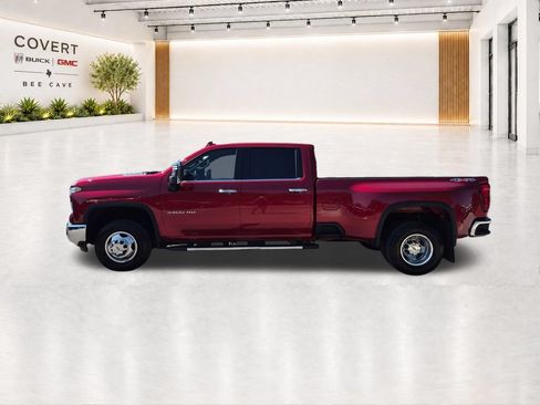 Used 2024 Chevrolet Silverado 3500 LTZ w/ LTZ Convenience Package AWD/4WD image 9