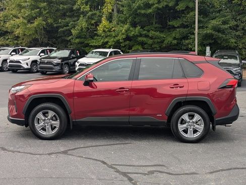 Used 2024 Toyota RAV4 XLE image 4