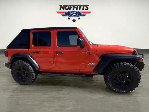 Used 2018 Jeep Wrangler Unlimited Sport S image 7