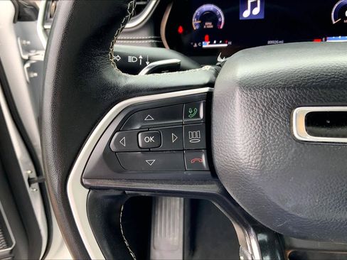Used 2022 Jeep Grand Cherokee Altitude AWD/4WD image 33