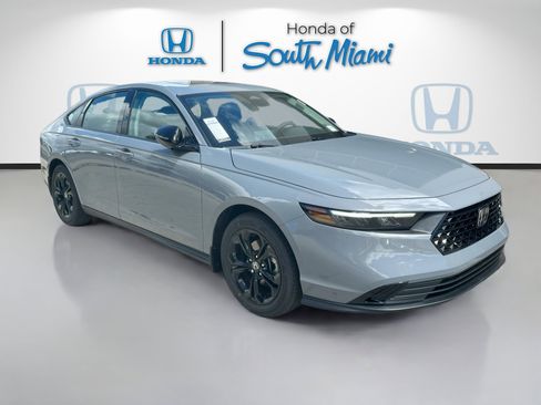 New 2025 Honda Accord SE image 1