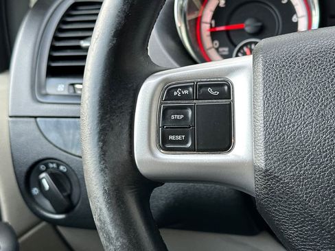 Used 2017 Dodge Grand Caravan SE w/ Power Window Group image 26