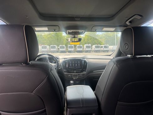 Used 2023 Chevrolet Traverse Premier w/ LPO, Floor Liner Package AWD/4WD image 11