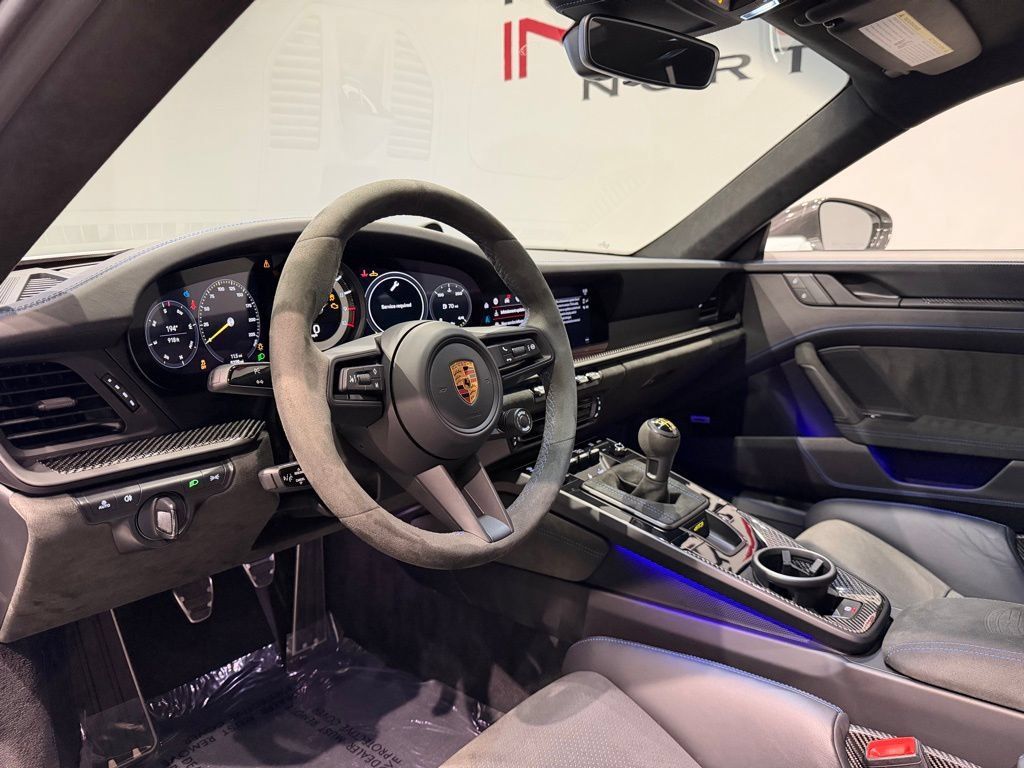 Used 2022 Porsche 911 GT3 w/ Extended Leather Package RWD image 17