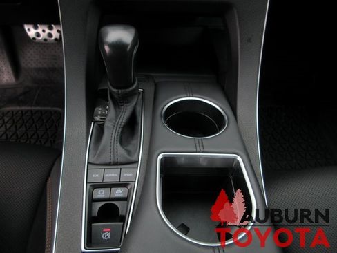 Used 2022 Toyota Avalon XSE image 20