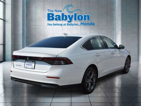 Used 2023 Honda Accord EX image 4