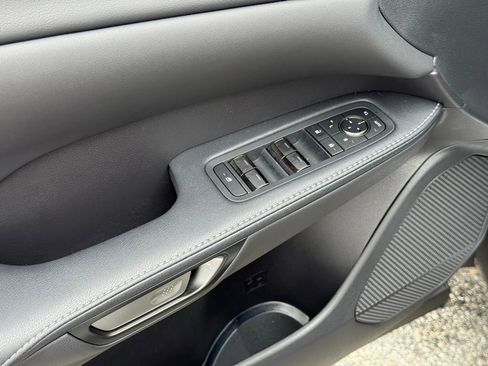 Certified 2025 Lexus RX 350 Premium w/ Accessory Package image 23