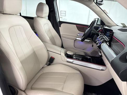 Certified 2022 Mercedes-Benz GLB 250 image 31