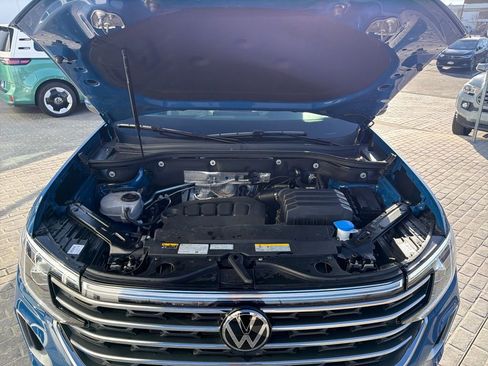 Certified 2025 Volkswagen Atlas SE image 23