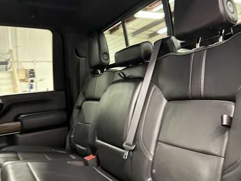 Used 2023 Chevrolet Silverado 2500 High Country w/ Technology Package image 15